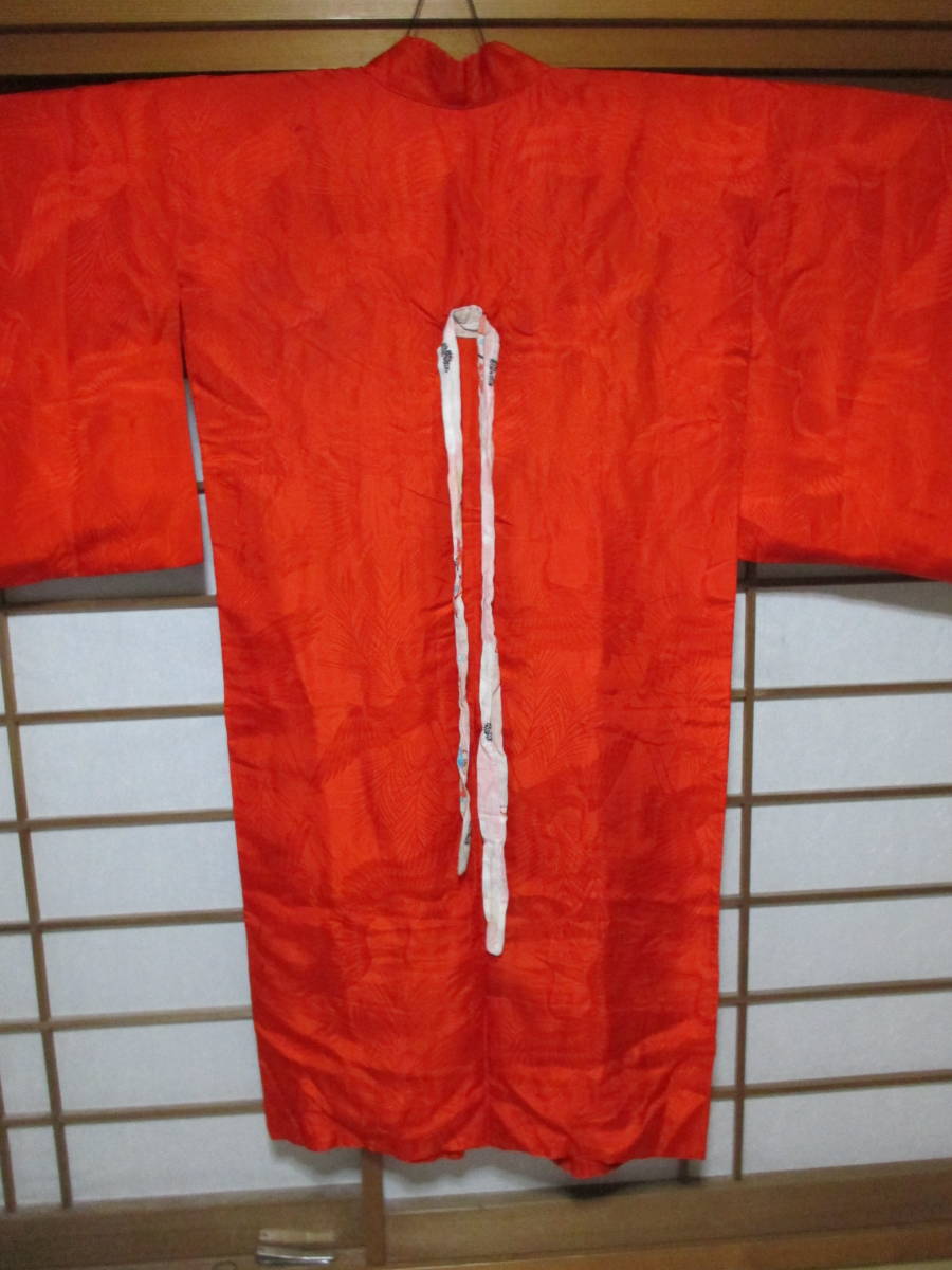 ◆レトロな正絹・赤長襦袢◆鶴柄の地模様◆_画像2