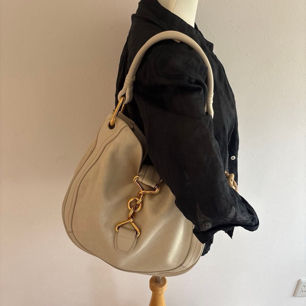 BALLY(バリー)イタリア製 牛革レザーラグジュアリーバック BALLY(バリー)イタリア製 牛革レザーラグジュアリーバック
