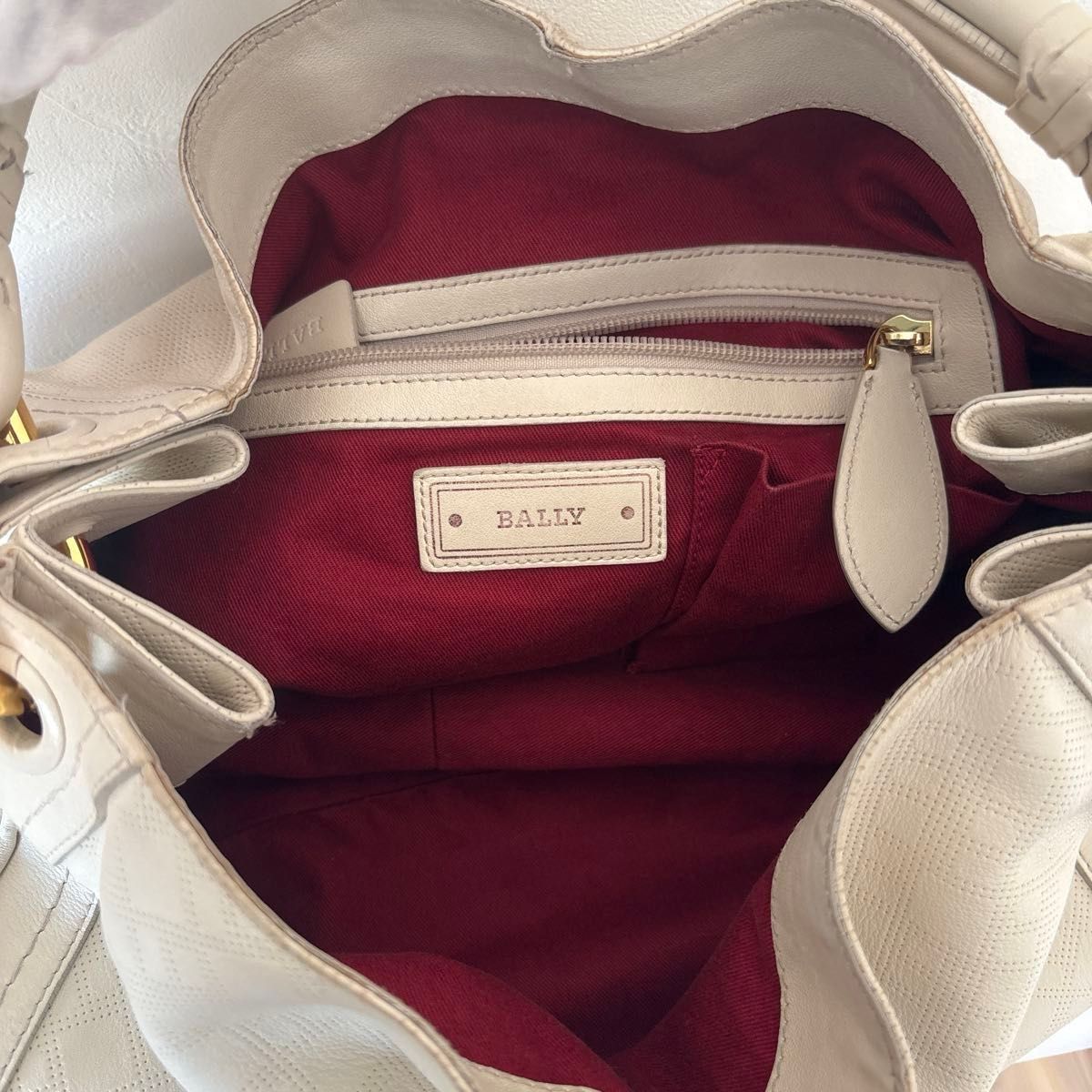 BALLY(バリー)イタリア製 牛革レザーラグジュアリーバック BALLY(バリー)イタリア製 牛革レザーラグジュアリーバック