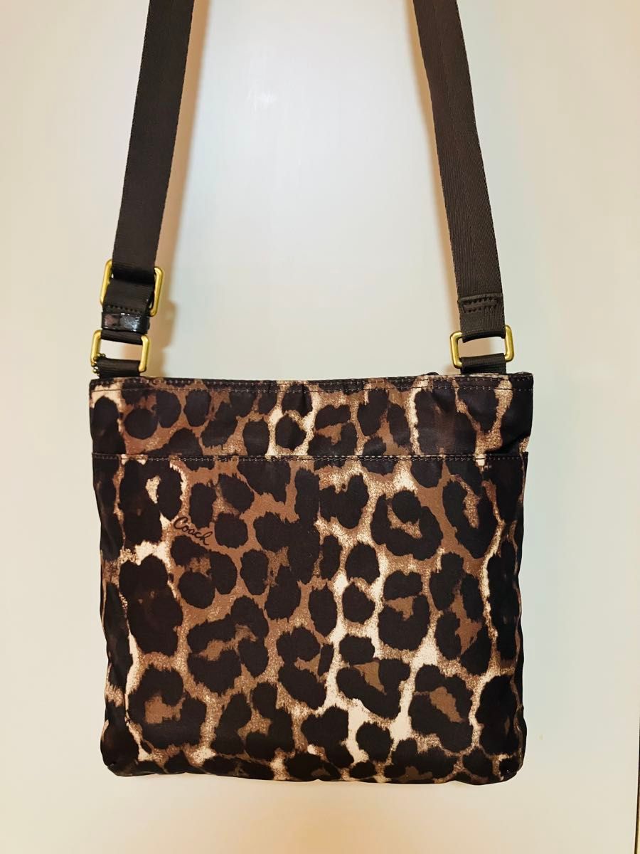 39)極美品COACH ショルダーバッグ|Yahoo!フリマ(旧PayPayフリマ) 39)極美品COACH ショルダーバッグ|Yahoo!フリマ(旧PayPayフリマ)