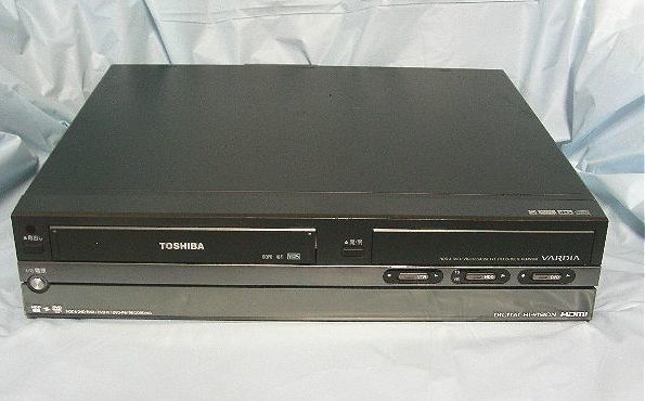 東芝HDD+VTR+DVDハイビジョンレコーダRD-W300動作確認済み純正リモコン取扱説明書等付き強力編集機能でVHSテープDVD化にも最適_画像2