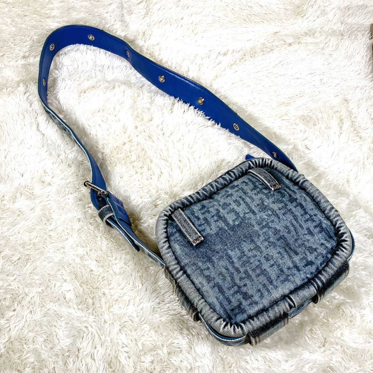 希少 DIESEL ディーゼル ミニショルダーバッグ Y2K ストーン 希少 DIESEL ディーゼル ミニショルダーバッグ Y2K ストーン