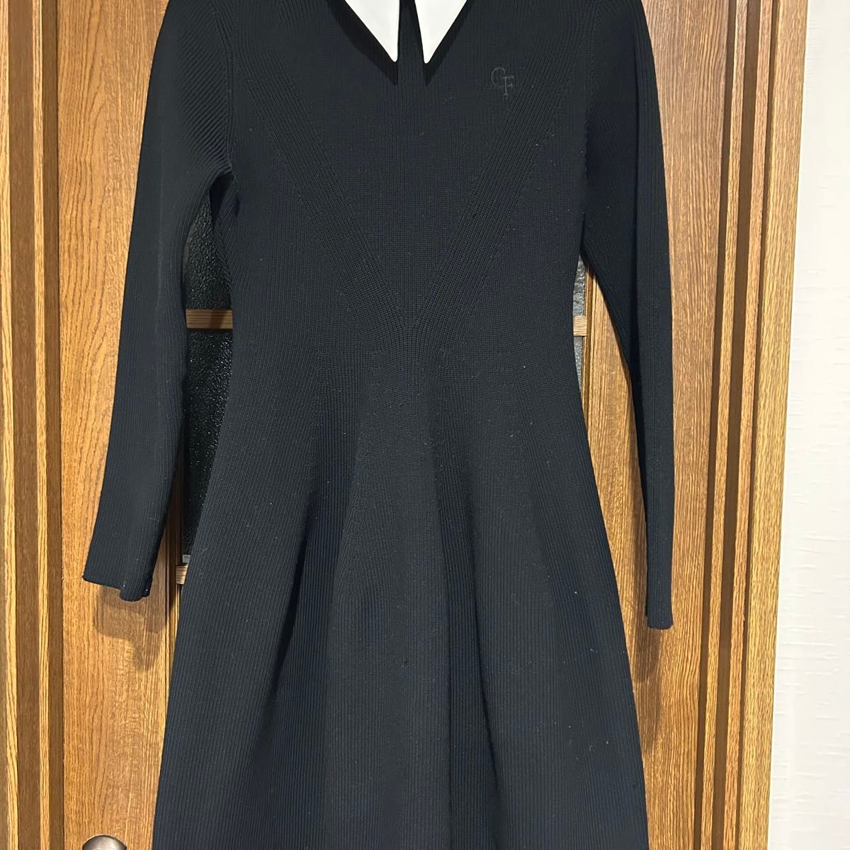 CELFORD 襟付きニットワンピース ブラック ロゴ 刺繍 2way A CELFORD 襟付きニットワンピース ブラック ロゴ 刺繍 2way A