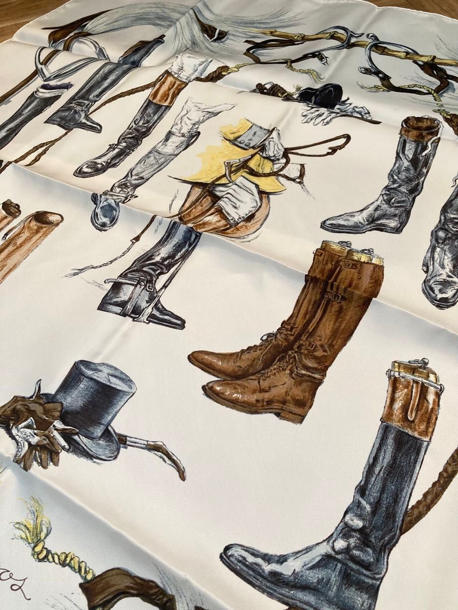 HERMES エルメス スカーフ カレ90 A Propos de Bottes ブーツ HERMES エルメス スカーフ カレ90 A Propos de Bottes ブーツ