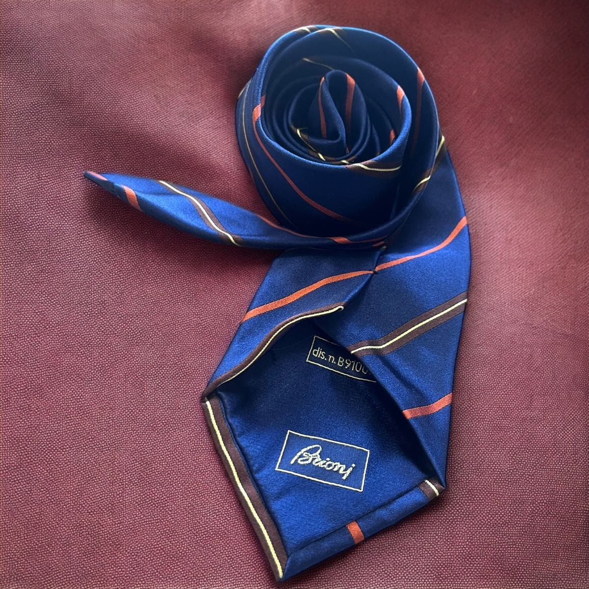 未使用】Brioni ネクタイ レジメン ネイビー ストライプ 肉厚 未使用】Brioni ネクタイ レジメン ネイビー ストライプ 肉厚