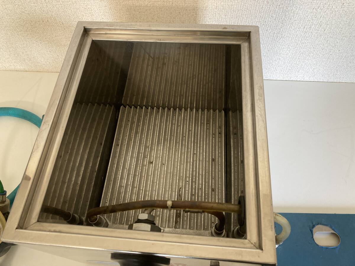 25045197 ビールサーバー SM-4 氷冷式 生ビール 中古 業務用 25045197 ビールサーバー SM-4 氷冷式 生ビール 中古 業務用