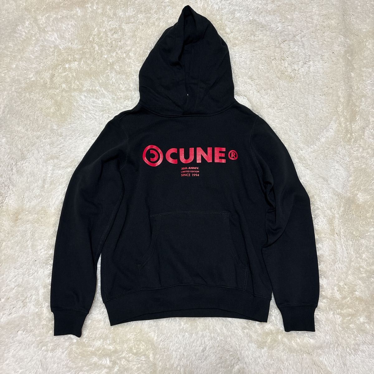 美品 CUNE パーカー 30周年 ぷよぷよ みどりぷよ 稲妻 Mサイズ 美品 CUNE パーカー 30周年 ぷよぷよ みどりぷよ 稲妻 Mサイズ