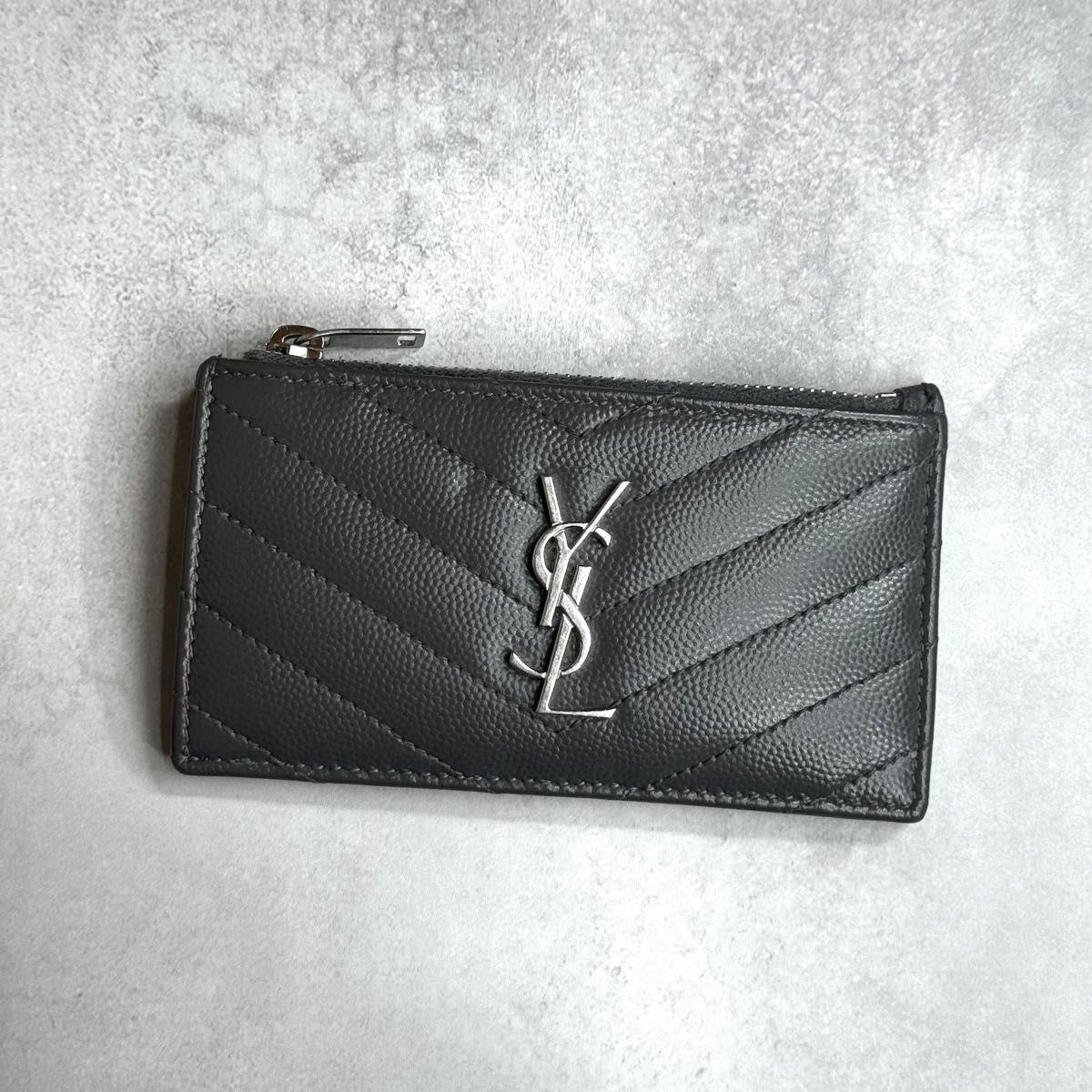 YSL サンローラン / カサンドラマトラッセコインカードホルダー YSL サンローラン / カサンドラマトラッセコインカードホルダー