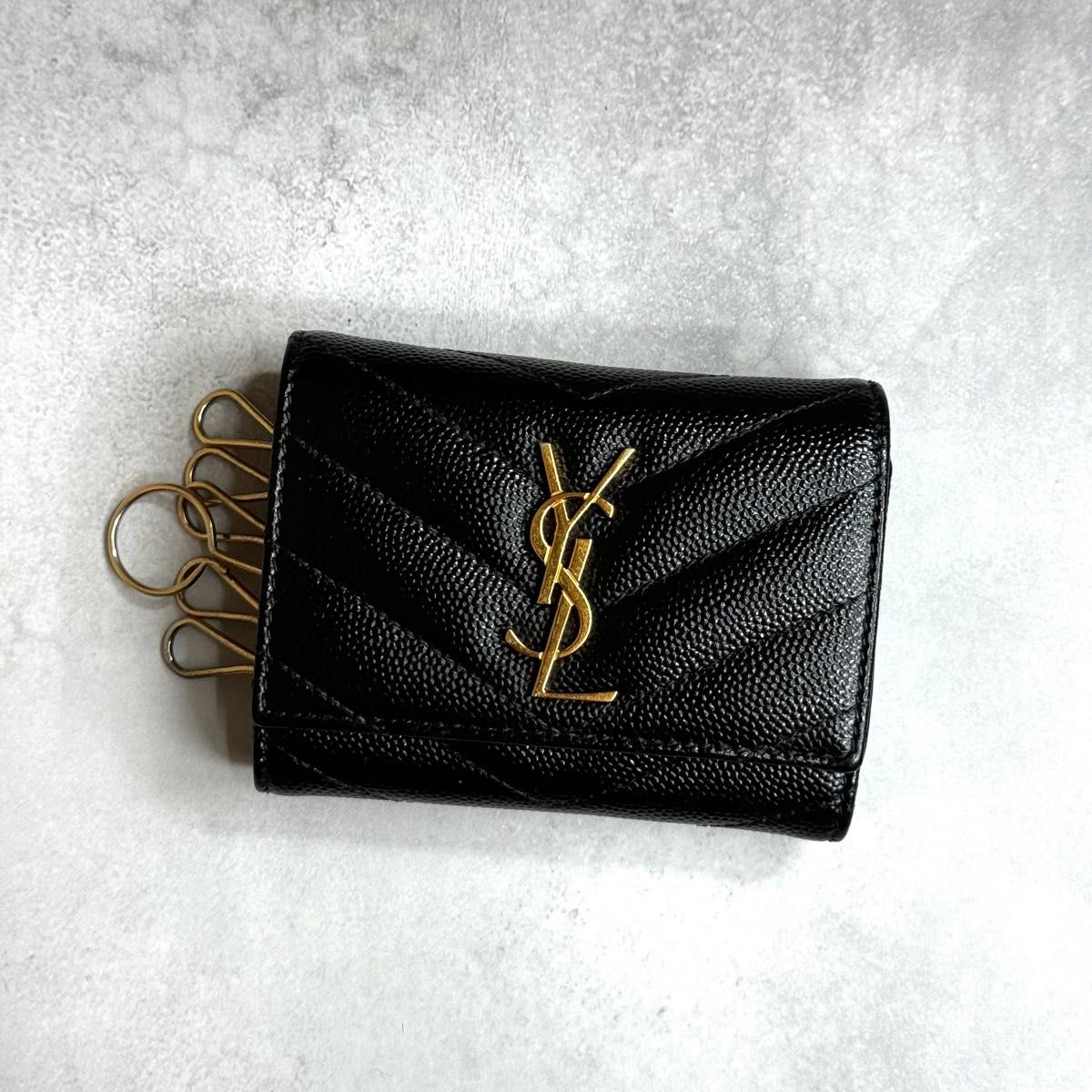 美品/希少】YSL サンローラン / カサンドラマトラッセキーケース 美品/希少】YSL サンローラン / カサンドラマトラッセキーケース