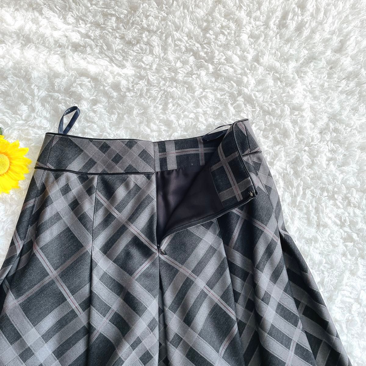 美品 BURBERRY LONDONバーバリーロンドン ノバチェック フレア 美品 BURBERRY LONDONバーバリーロンドン ノバチェック フレア