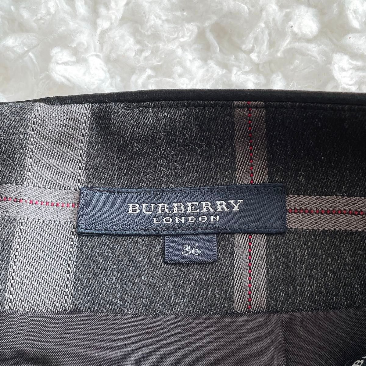 美品 BURBERRY LONDONバーバリーロンドン ノバチェック フレア 美品 BURBERRY LONDONバーバリーロンドン ノバチェック フレア