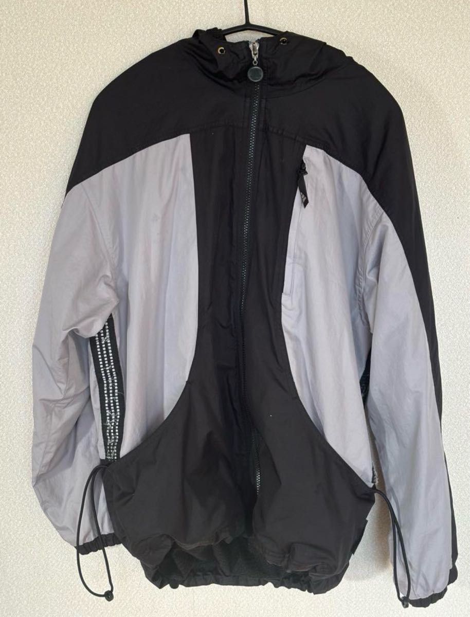 アディダス adidas 90s万国旗タグ ナイロンジャケット ブラック アディダス adidas 90s万国旗タグ ナイロンジャケット ブラック
