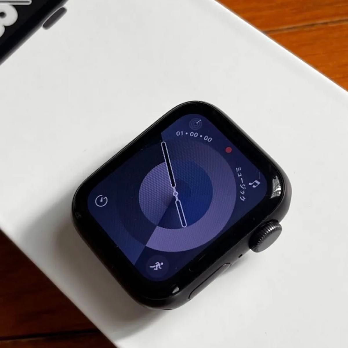 Apple Watch SE 第1世代 40mm GPSモデル スペースグレイ Apple Watch SE 第1世代 40mm GPSモデル スペースグレイ