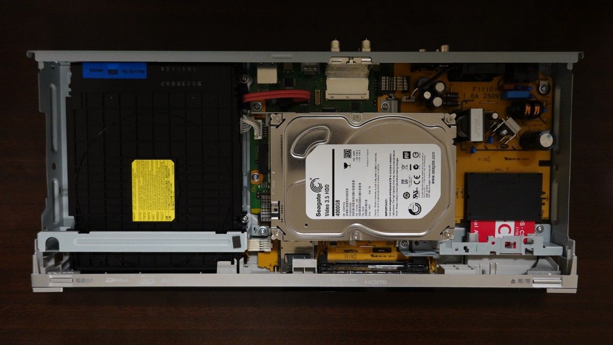 Panasonic DMR-BWT550 4TB新品HDD換装済み(DR 370時間)+純正 Panasonic DMR-BWT550 4TB新品HDD換装済み(DR 370時間)+純正
