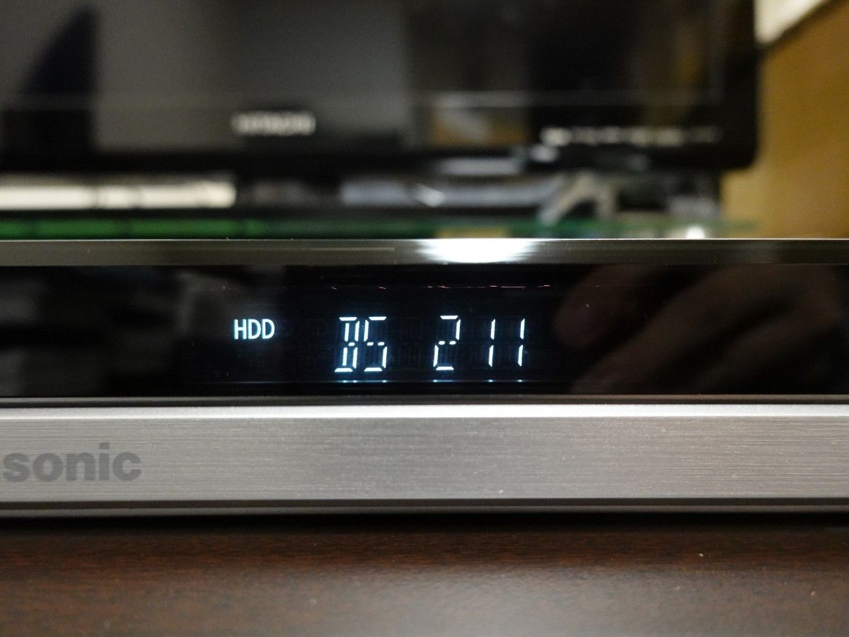 Panasonic DMR-BWT550 4TB新品HDD換装済み(DR 370時間)+純正 Panasonic DMR-BWT550 4TB新品HDD換装済み(DR 370時間)+純正