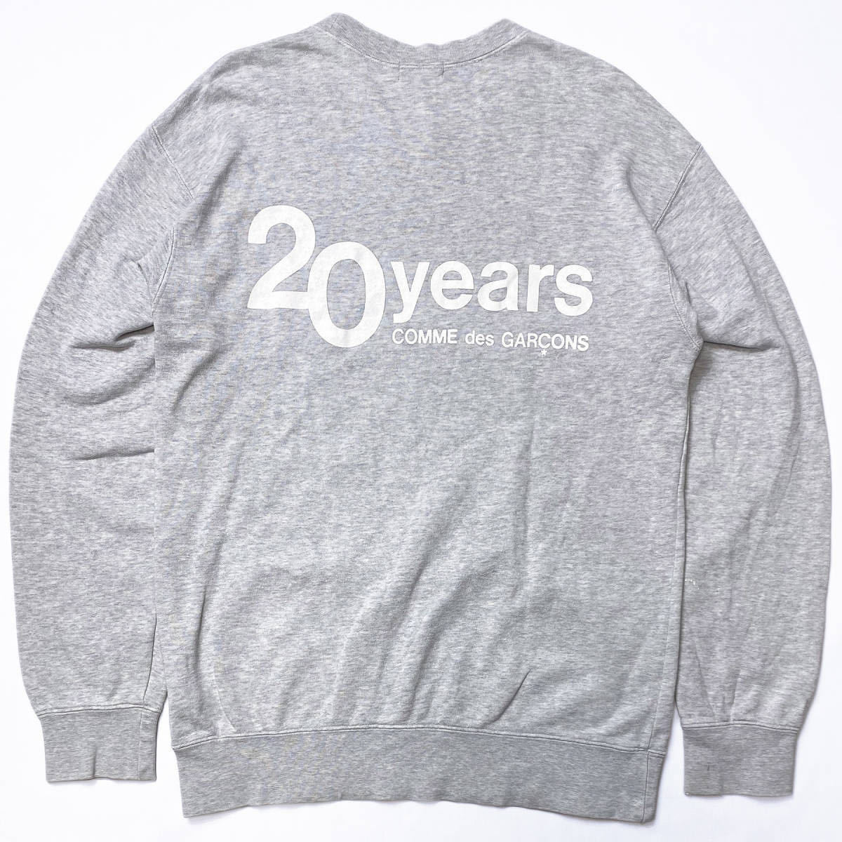 Yahoo!オークション - 20周年 ロゴ スウェット COMME des Yahoo!オークション - 20周年 ロゴ スウェット COMME des