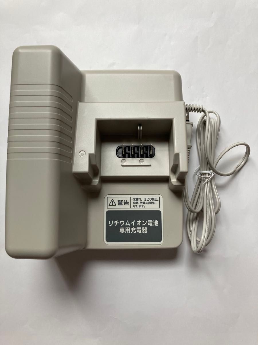 パナソニック Panasonic 電動アシスト自転車 充電器 NKJ033B新品 パナソニック Panasonic 電動アシスト自転車 充電器 NKJ033B新品