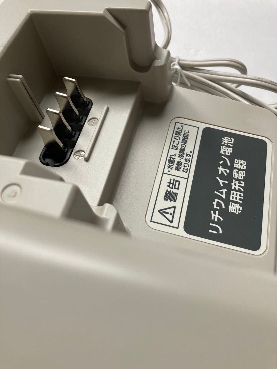 パナソニック Panasonic 電動アシスト自転車 充電器 NKJ033B新品 パナソニック Panasonic 電動アシスト自転車 充電器 NKJ033B新品