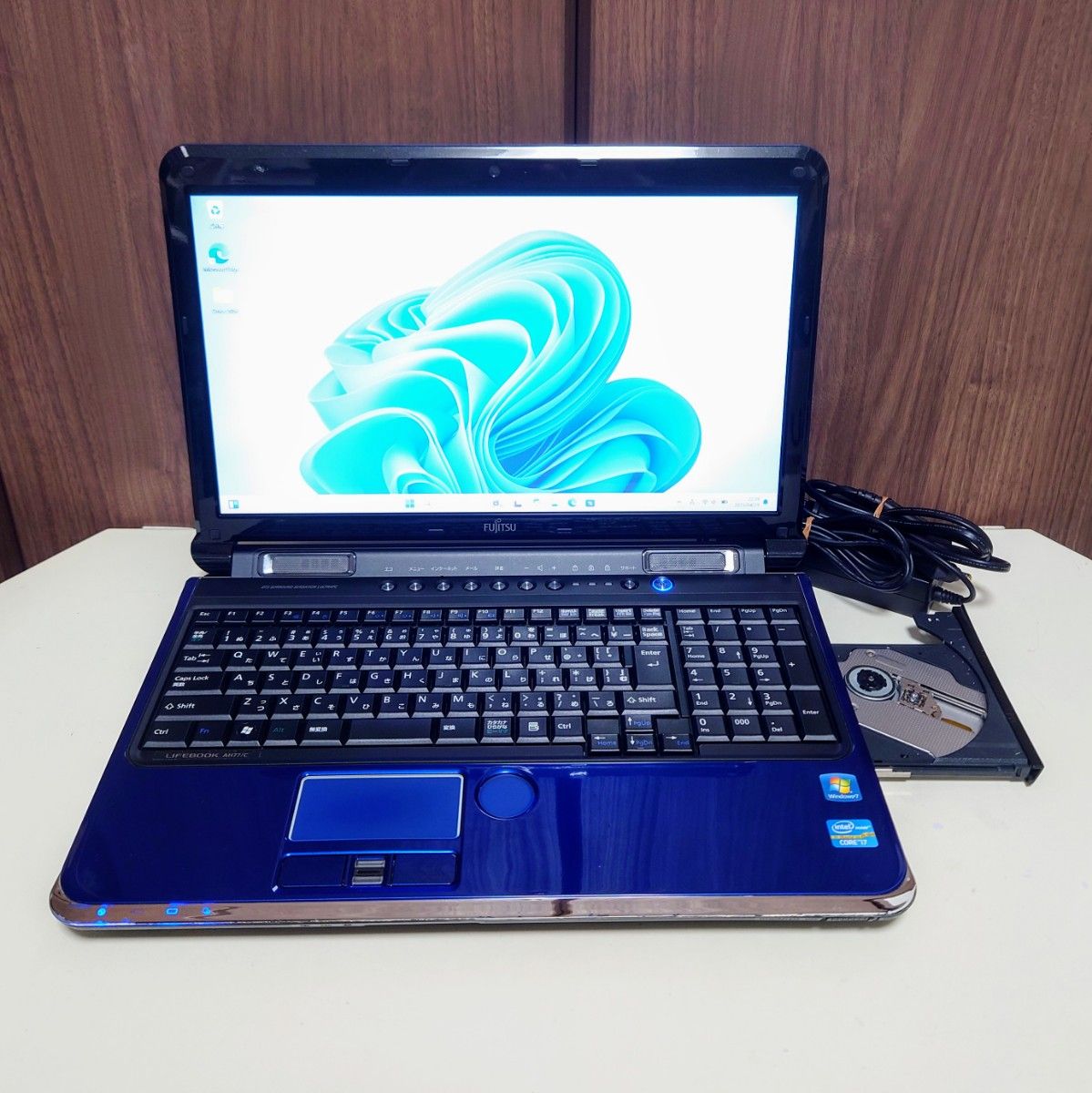 FUJITSU LIFEBOOK Corei7 メモリ16GB SSD512GB Windows11 FUJITSU LIFEBOOK Corei7 メモリ16GB SSD512GB Windows11