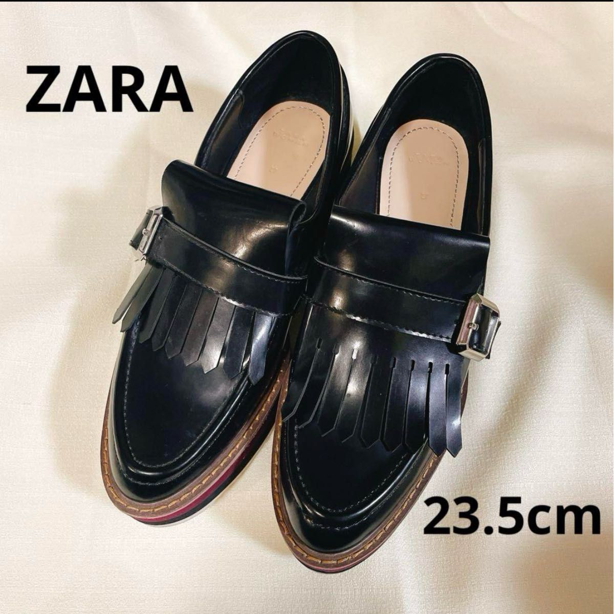 厚底 フリンジ付きブラックローファー ZARA 23 5cm 37 黒 厚底 フリンジ付きブラックローファー ZARA 23 5cm 37 黒