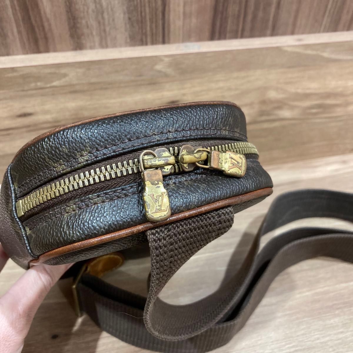 LOUIS VUITTON ルイヴィトン モノグラム ポシェット ガンジュ LOUIS VUITTON ルイヴィトン モノグラム ポシェット ガンジュ