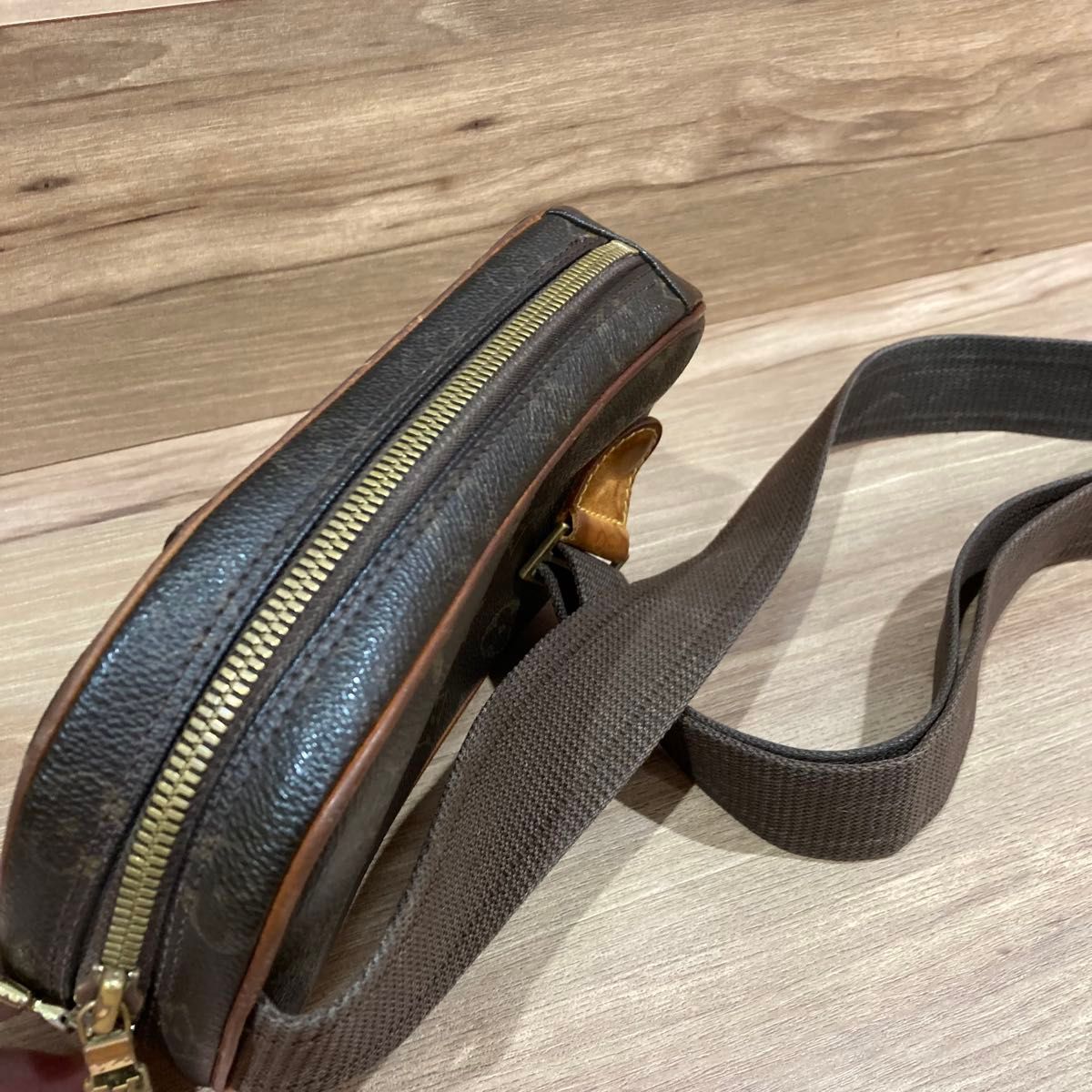 LOUIS VUITTON ルイヴィトン モノグラム ポシェット ガンジュ LOUIS VUITTON ルイヴィトン モノグラム ポシェット ガンジュ