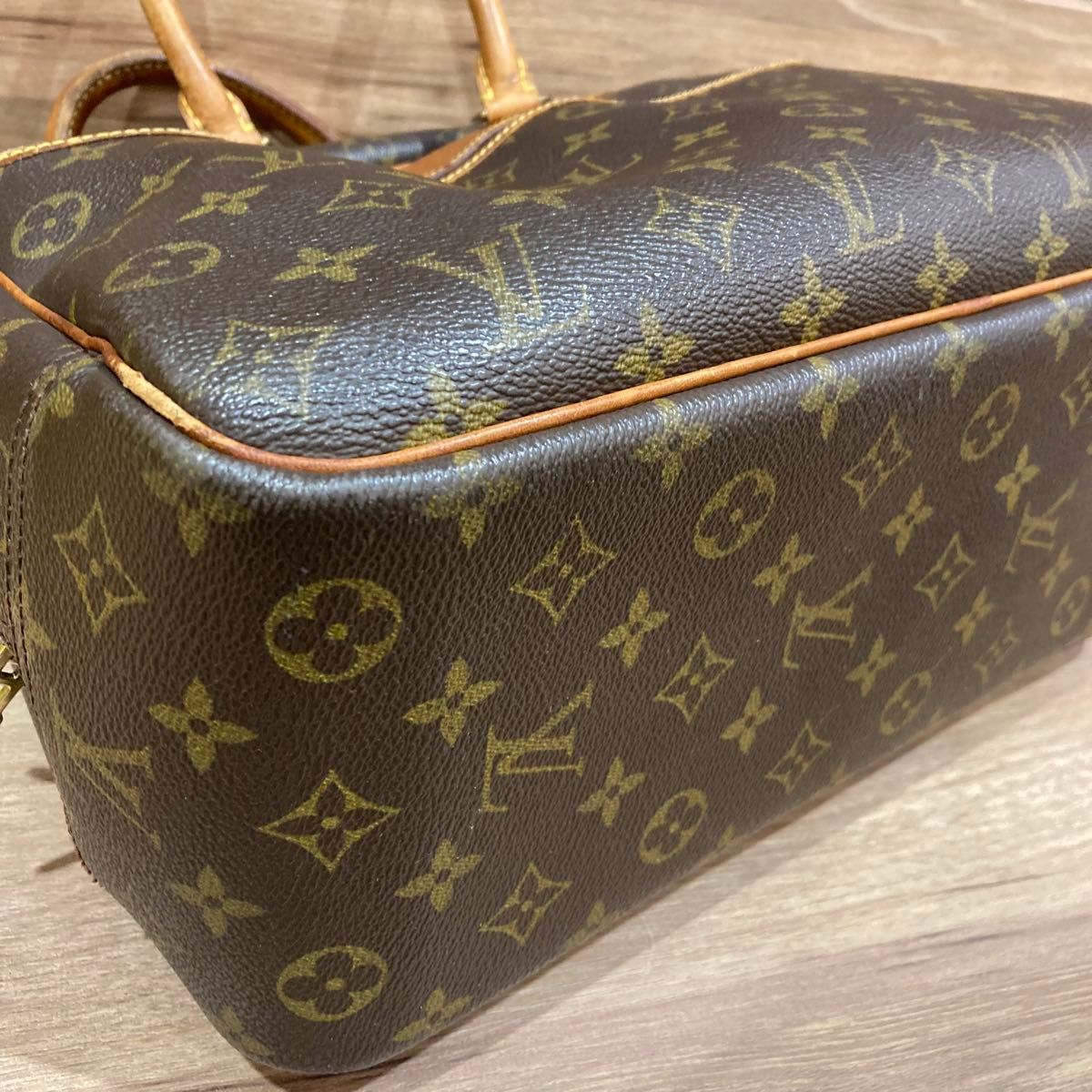 LOUIS VUITTON ルイヴィトン モノグラム ドーヴィル LOUIS VUITTON ルイヴィトン モノグラム ドーヴィル