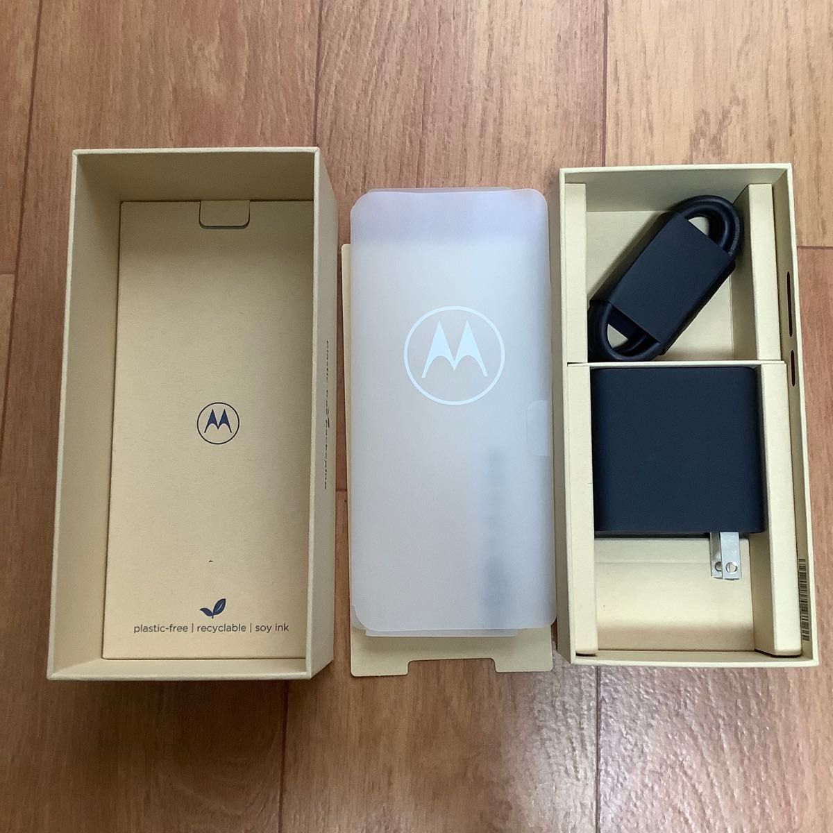 Motorola edge 50s pro ブラックビューティー 美品 おまけ多数 Motorola edge 50s pro ブラックビューティー 美品 おまけ多数