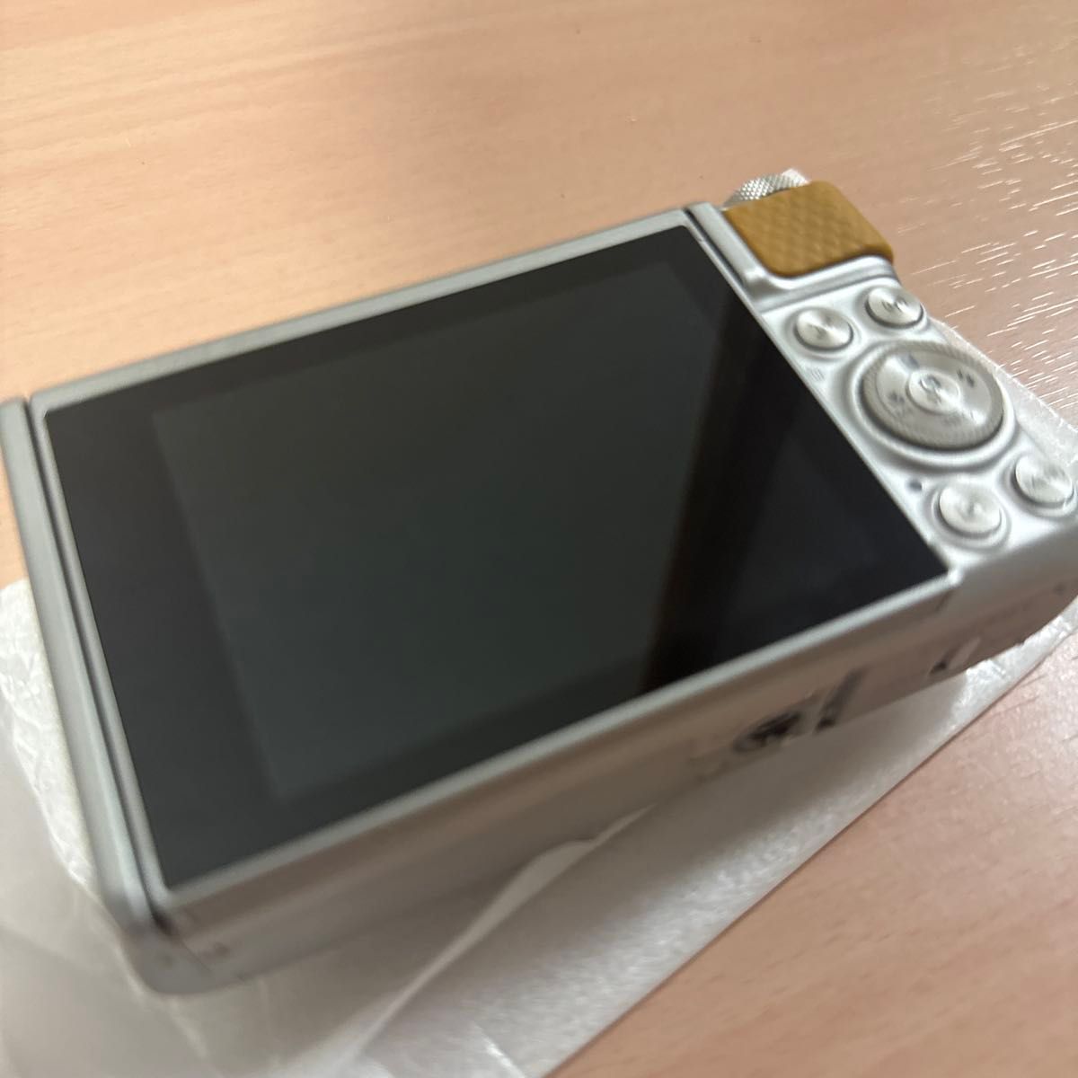 Canon PowerShot SX740HS シルバー 展示品 新品 コンパクト Canon PowerShot SX740HS シルバー 展示品 新品 コンパクト