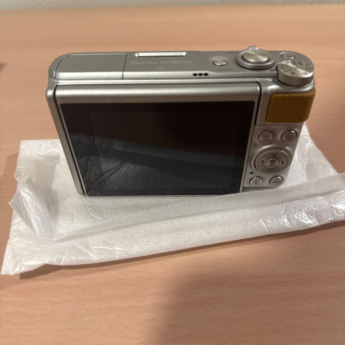 Canon PowerShot SX740HS シルバー 展示品 新品 コンパクト Canon PowerShot SX740HS シルバー 展示品 新品 コンパクト