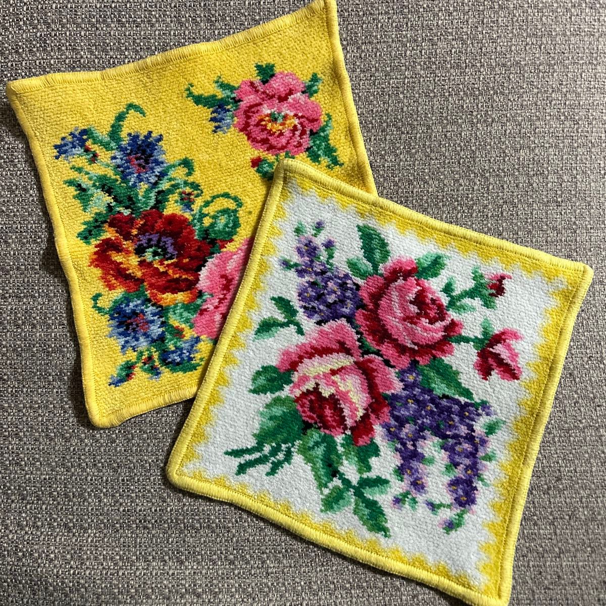 used品】 FEILER フェイラー ミニサイズ ハンカチ 2枚セット 花 used品】 FEILER フェイラー ミニサイズ ハンカチ 2枚セット 花