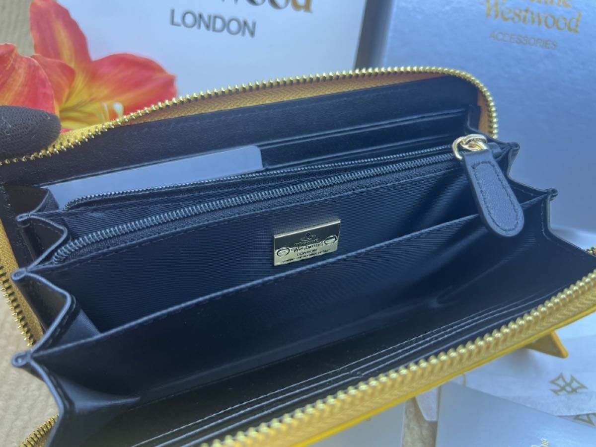 Vivienne Westwood 財布 ヴィヴィアンウエストウッド 長財布 型 Vivienne Westwood 財布 ヴィヴィアンウエストウッド 長財布 型