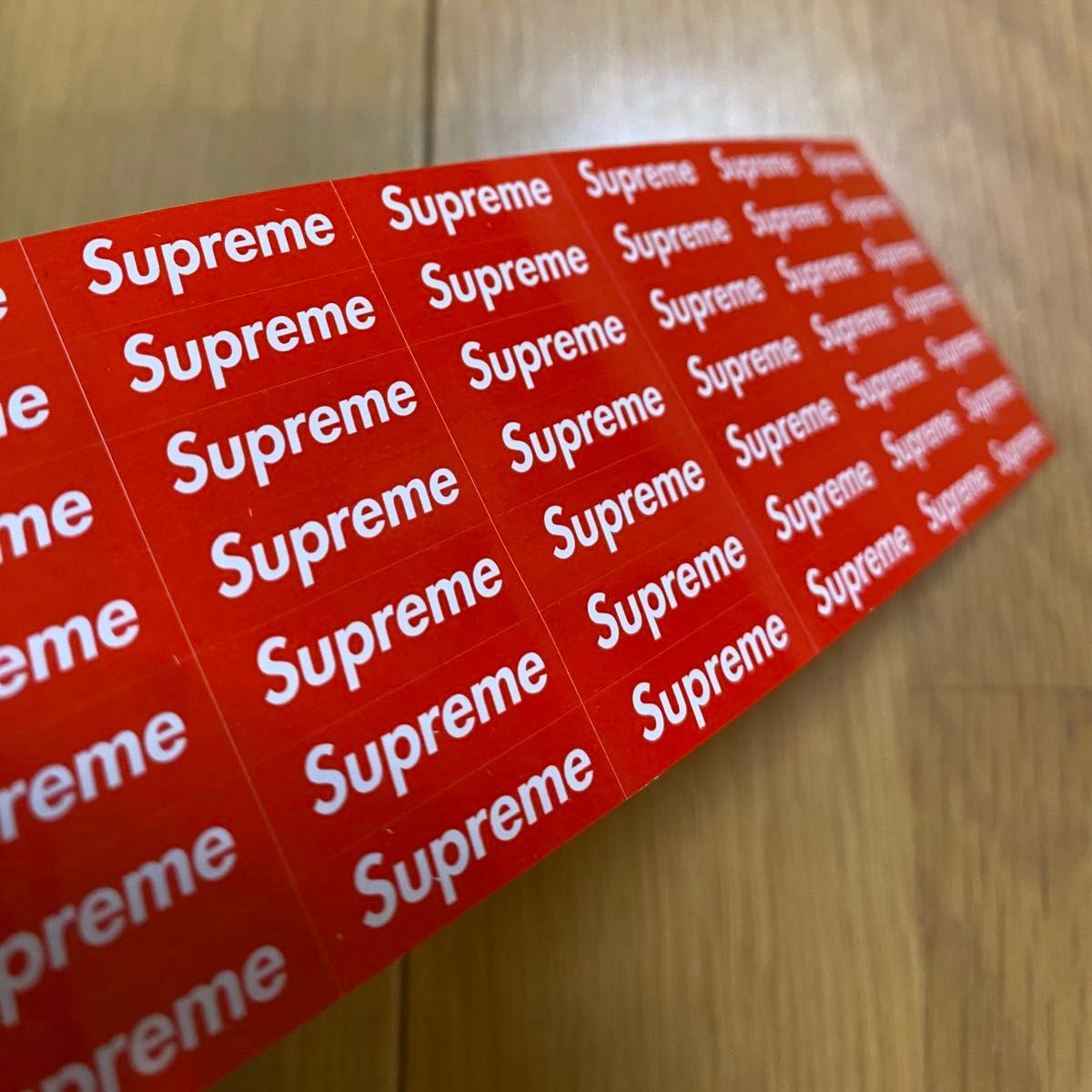 Supreme ミニステッカー/Small Mini Box Logo Sticker Set Supreme ミニステッカー/Small Mini Box Logo Sticker Set