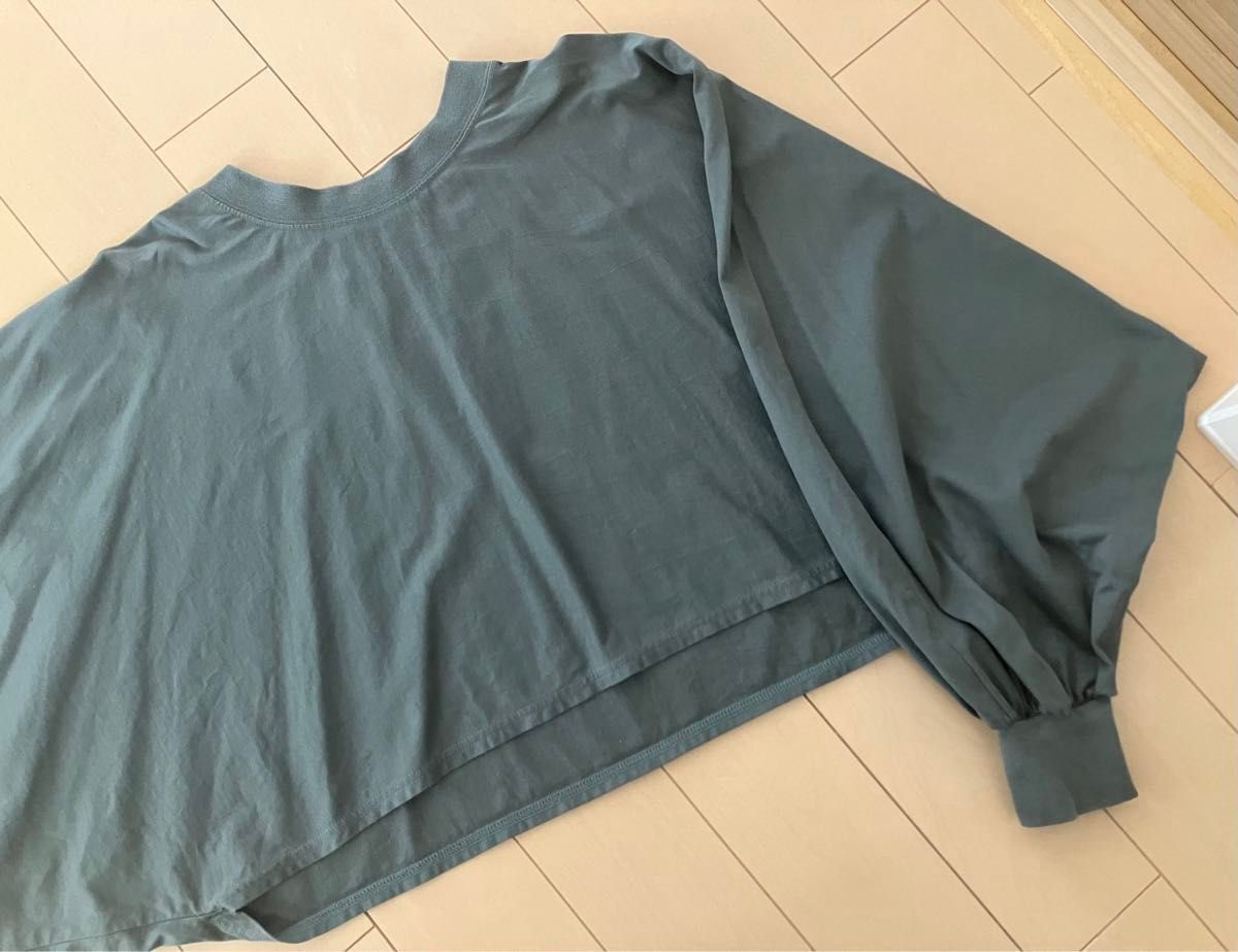 HYKE ハイク 定番 クロップド ロング スリーブ T シャツ 長袖 HYKE ハイク 定番 クロップド ロング スリーブ T シャツ 長袖