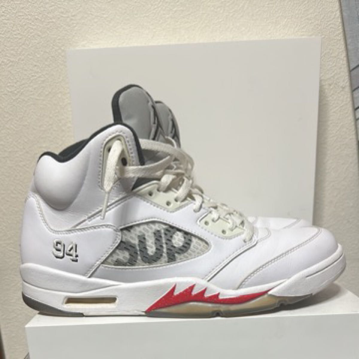 Supreme × Nike Air Jordan 5 Retro White|Yahoo!フリマ(旧 Supreme × Nike Air Jordan 5 Retro White|Yahoo!フリマ(旧