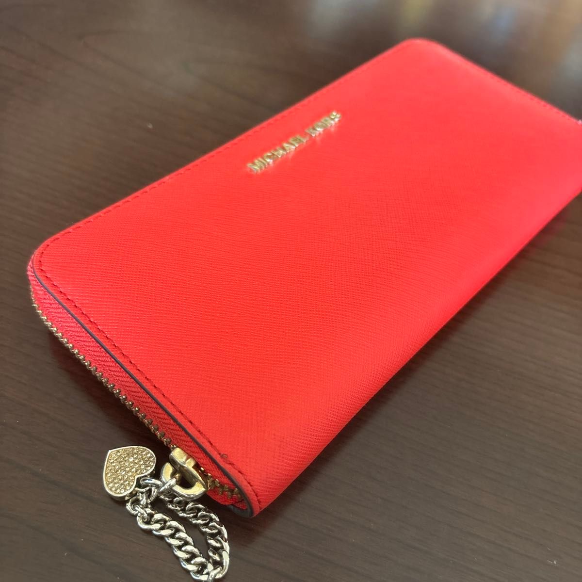 MICHAEL KORS 長財布 レッド|Yahoo!フリマ(旧PayPayフリマ) MICHAEL KORS 長財布 レッド|Yahoo!フリマ(旧PayPayフリマ)