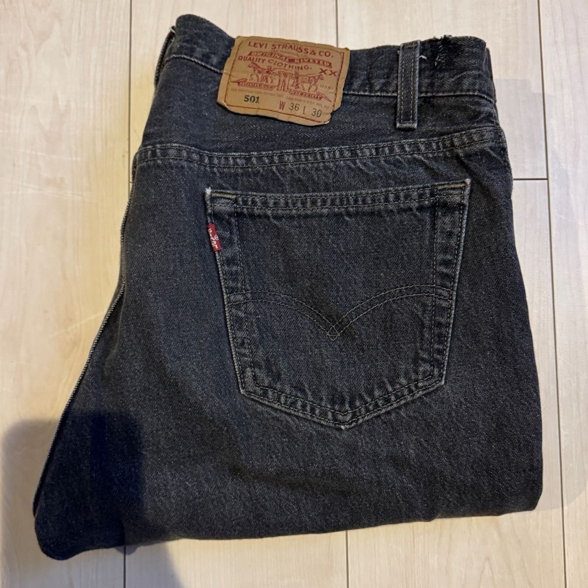 最終価格 90's 先染め USA Levi's 501 ブラックデニム W36 L30 最終価格 90's 先染め USA Levi's 501 ブラックデニム W36 L30