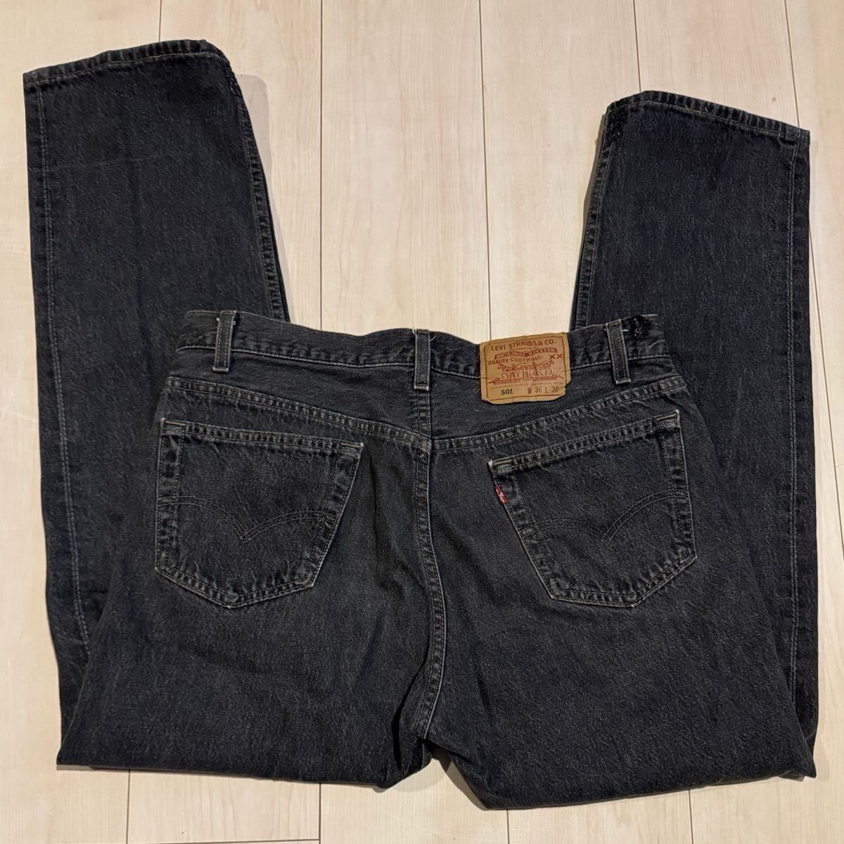 最終価格 90's 先染め USA Levi's 501 ブラックデニム W36 L30 最終価格 90's 先染め USA Levi's 501 ブラックデニム W36 L30