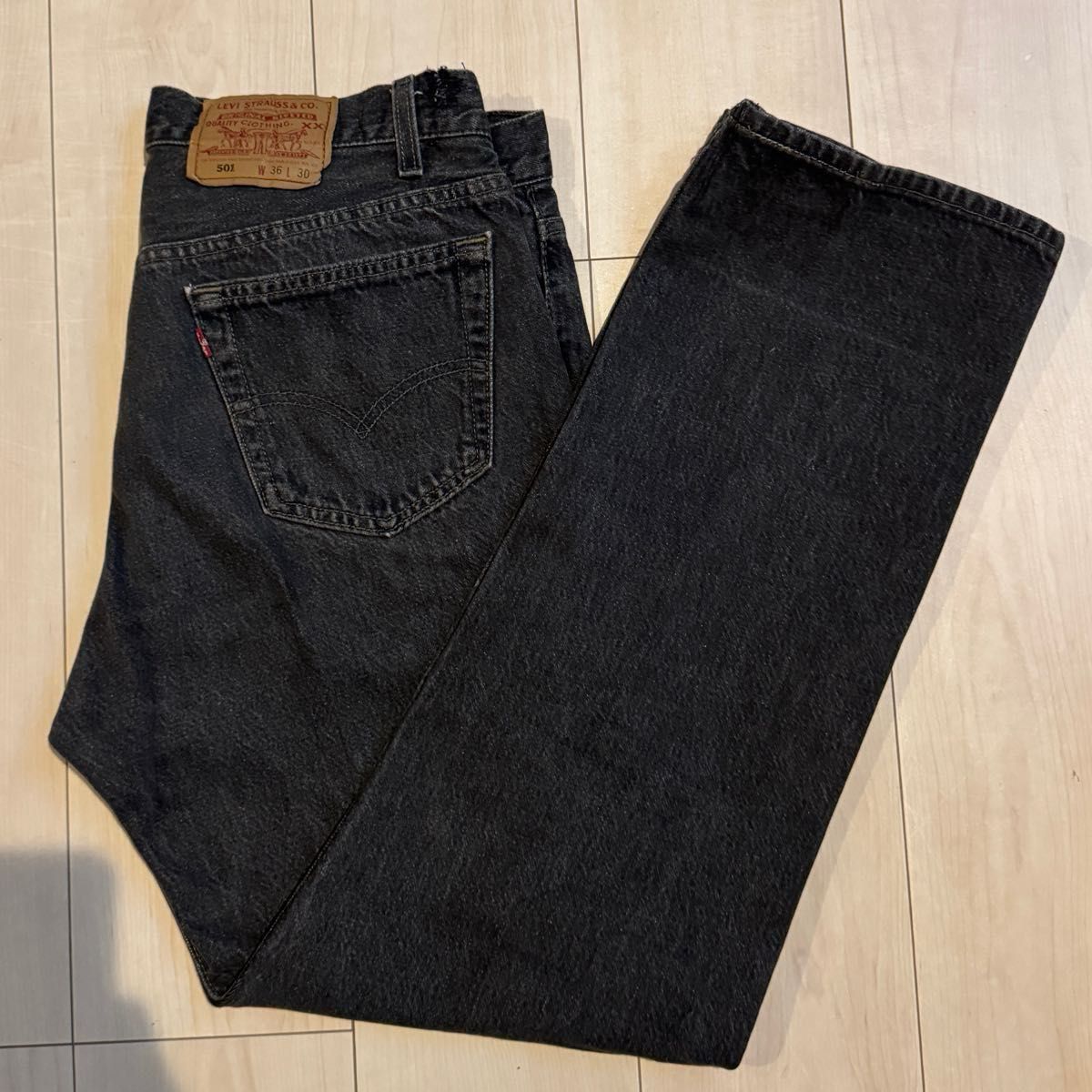 最終価格 90's 先染め USA Levi's 501 ブラックデニム W36 L30 最終価格 90's 先染め USA Levi's 501 ブラックデニム W36 L30