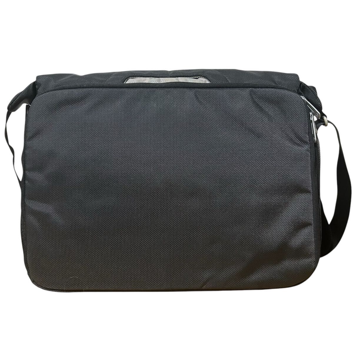 トゥミ TUMI ショルダーバッグ メッセンジャーバック A4 トゥミ TUMI ショルダーバッグ メッセンジャーバック A4
