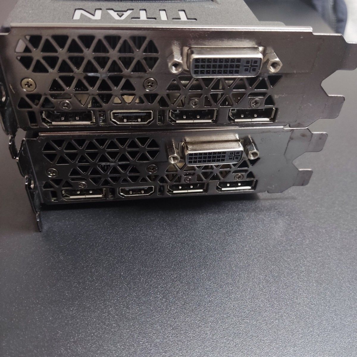 2枚セット/美品GeForce GTX TITAN X 12GB/グラフィックボード 2枚セット/美品GeForce GTX TITAN X 12GB/グラフィックボード