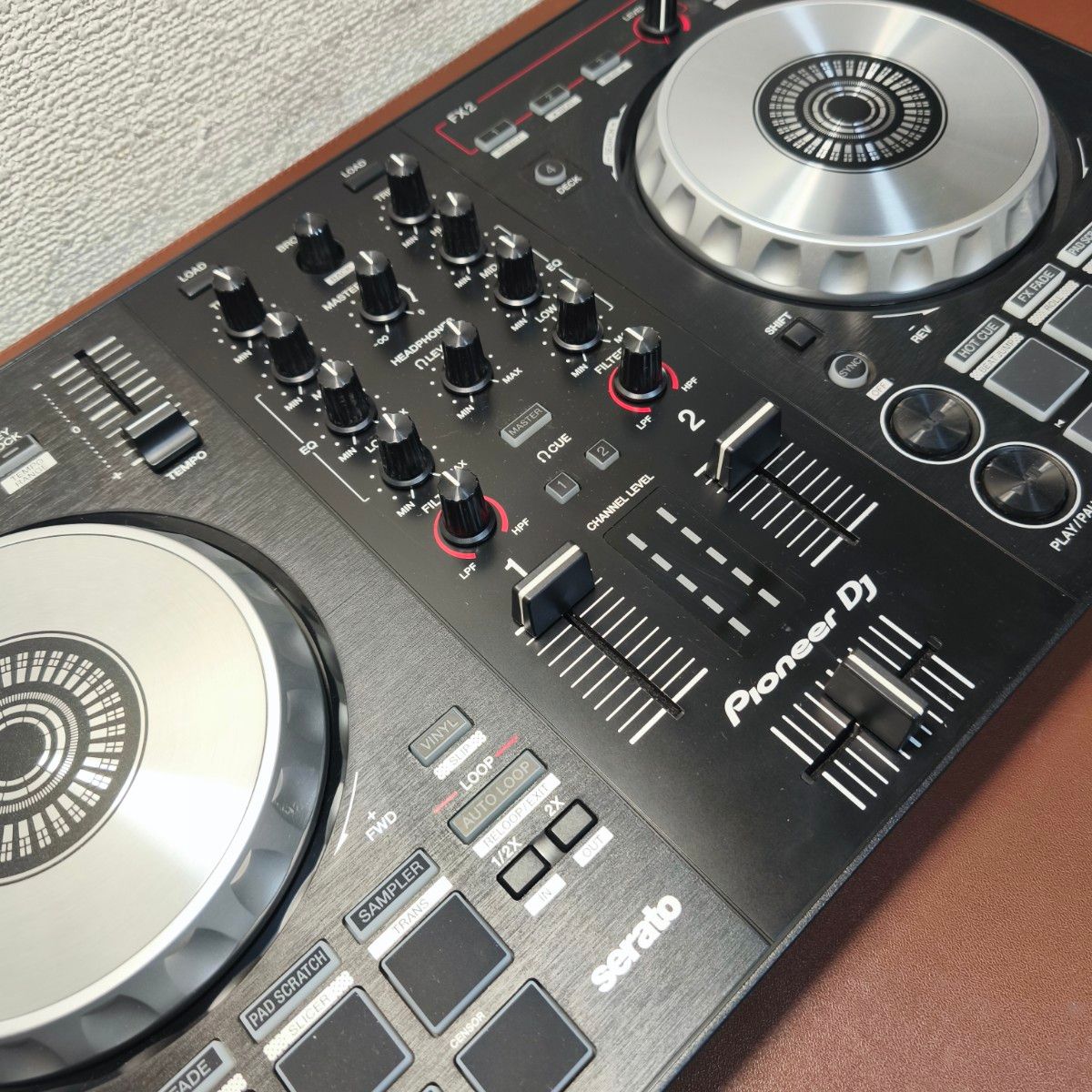 送料無料 美品 pioneer DDJ-SB3 人気機種 serato DJ 送料無料 美品 pioneer DDJ-SB3 人気機種 serato DJ