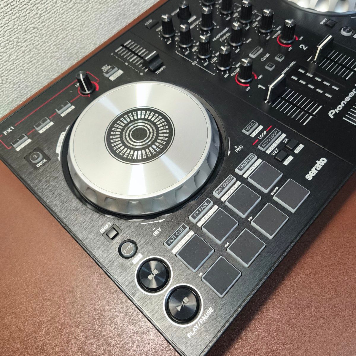 送料無料 美品 pioneer DDJ-SB3 人気機種 serato DJ 送料無料 美品 pioneer DDJ-SB3 人気機種 serato DJ
