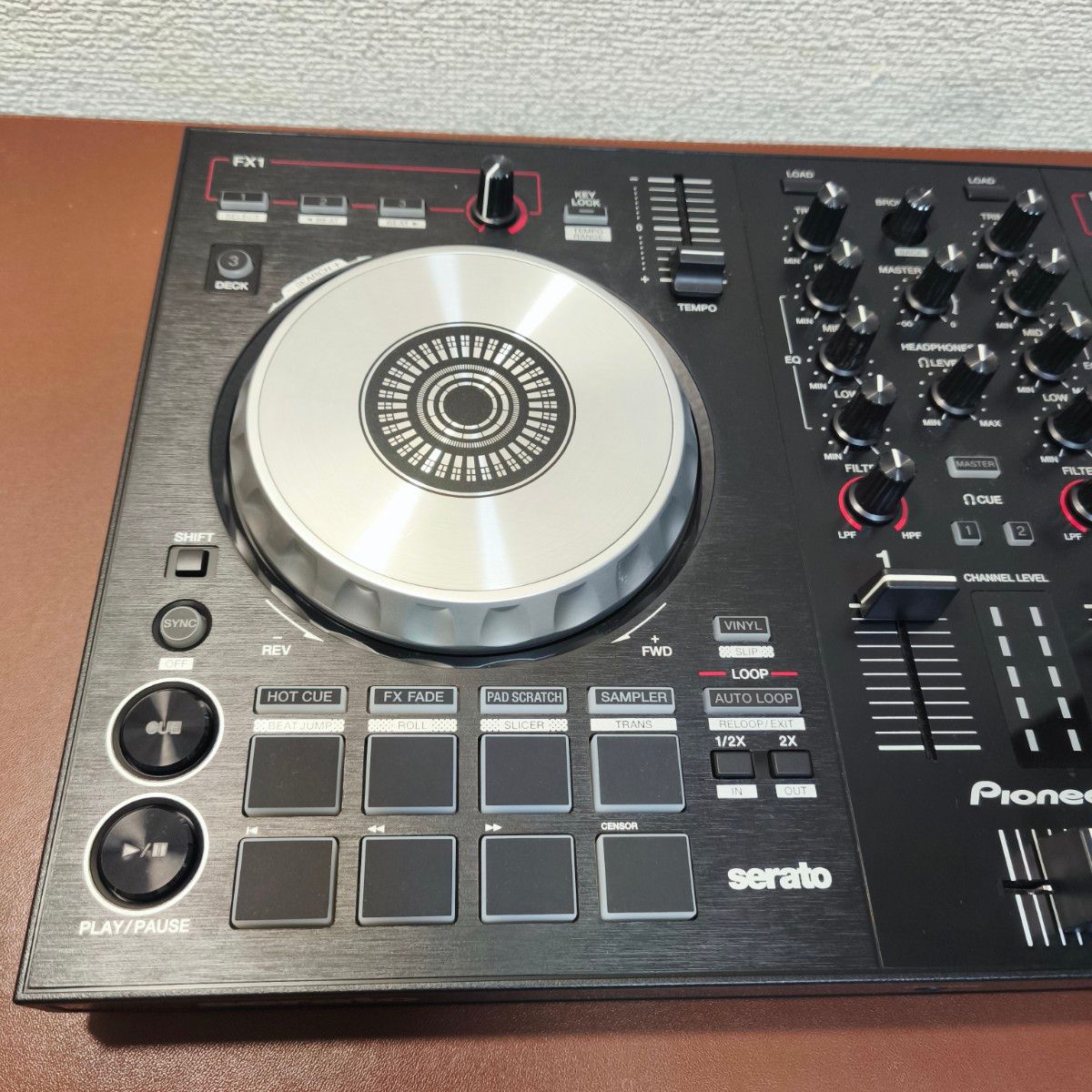 送料無料 美品 pioneer DDJ-SB3 人気機種 serato DJ 送料無料 美品 pioneer DDJ-SB3 人気機種 serato DJ