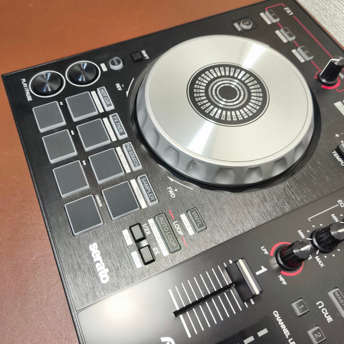 送料無料 美品 pioneer DDJ-SB3 人気機種 serato DJ 送料無料 美品 pioneer DDJ-SB3 人気機種 serato DJ