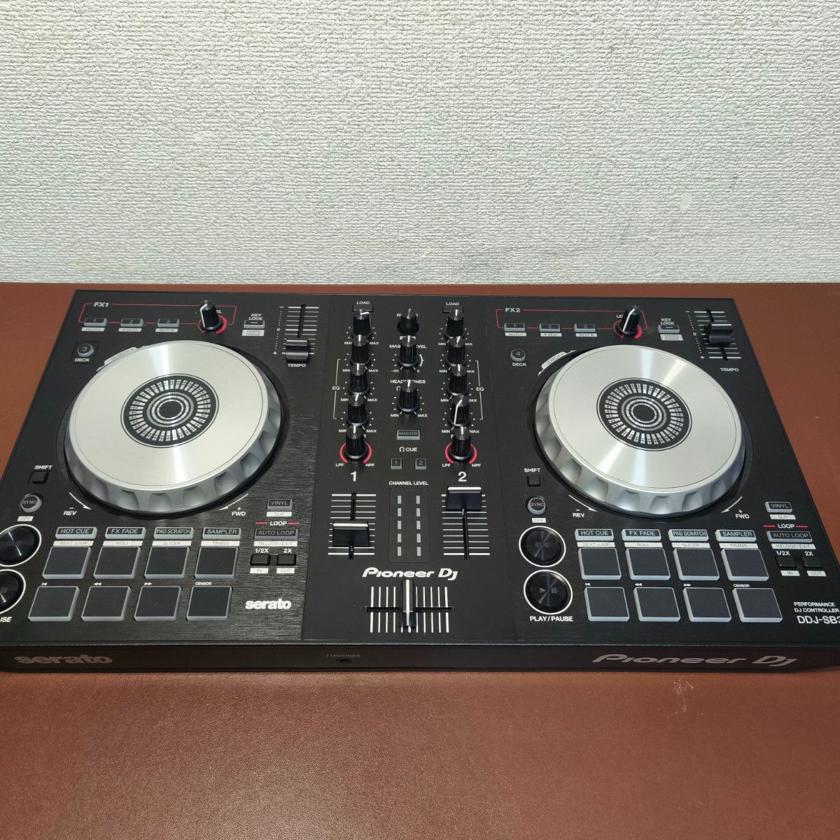 送料無料 美品 pioneer DDJ-SB3 人気機種 serato DJ 送料無料 美品 pioneer DDJ-SB3 人気機種 serato DJ