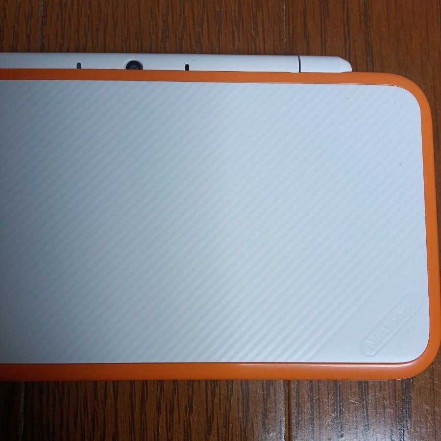NEW NINTENDO 2DS LL ホワイト×オレンジ ジャンク 電源入らない NEW NINTENDO 2DS LL ホワイト×オレンジ ジャンク 電源入らない