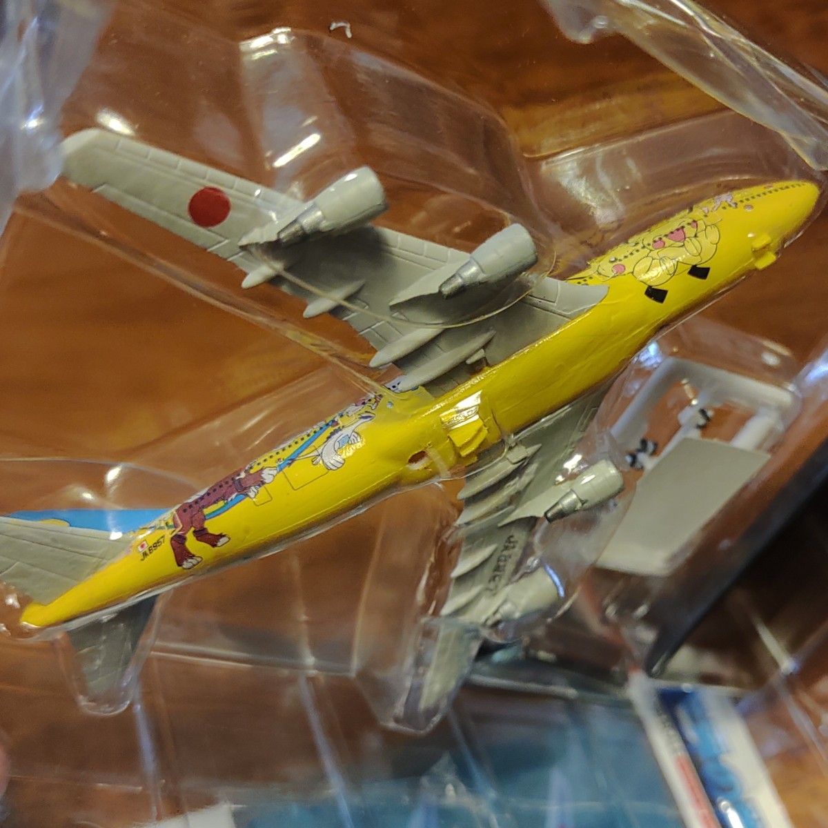 タカラ 1/700 B747-400D ANA ポケモンジェット お花ジャンボ 4 タカラ 1/700 B747-400D ANA ポケモンジェット お花ジャンボ 4