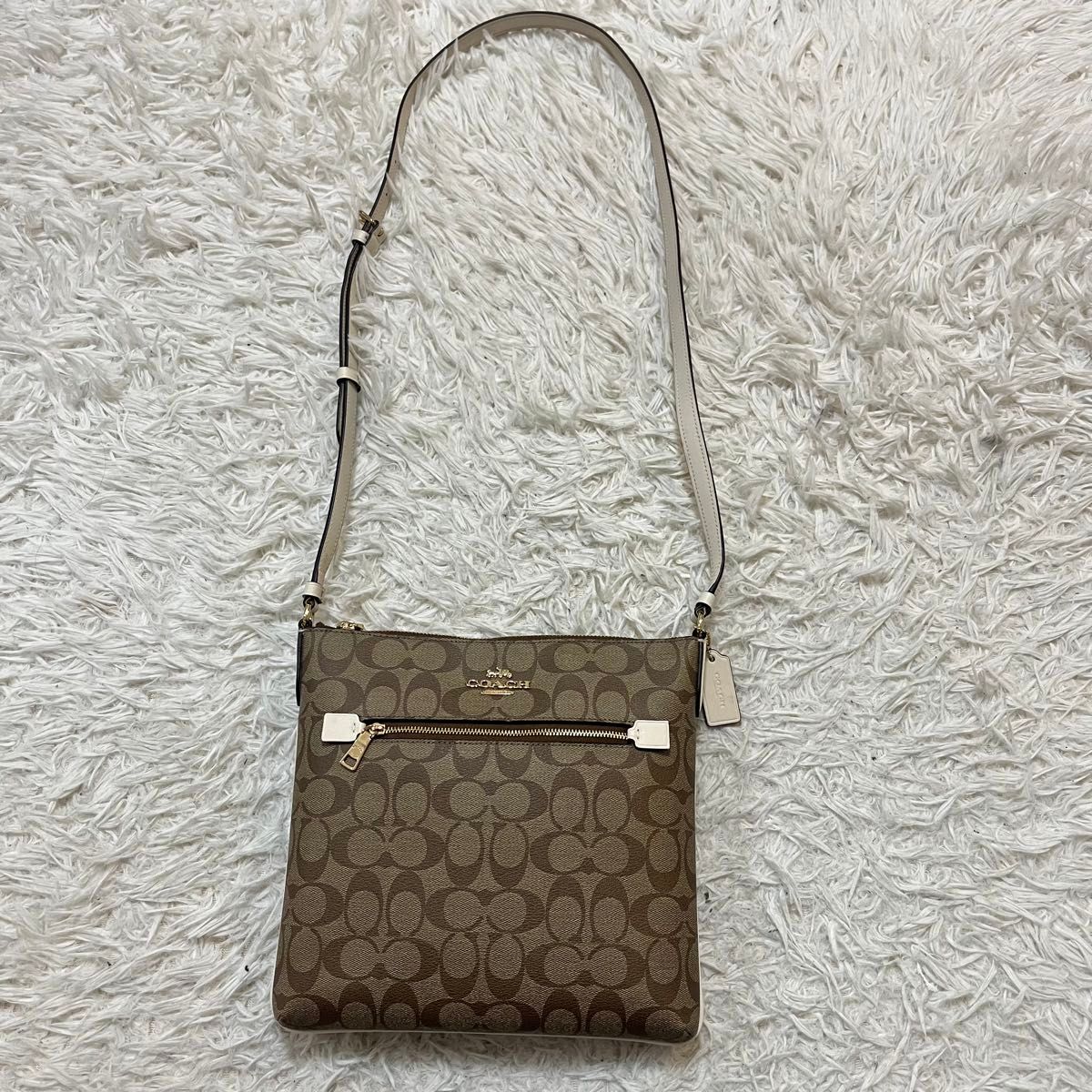 極美品 未使用級 COACH コーチ ショルダーバッグ サコッシュ 極美品 未使用級 COACH コーチ ショルダーバッグ サコッシュ