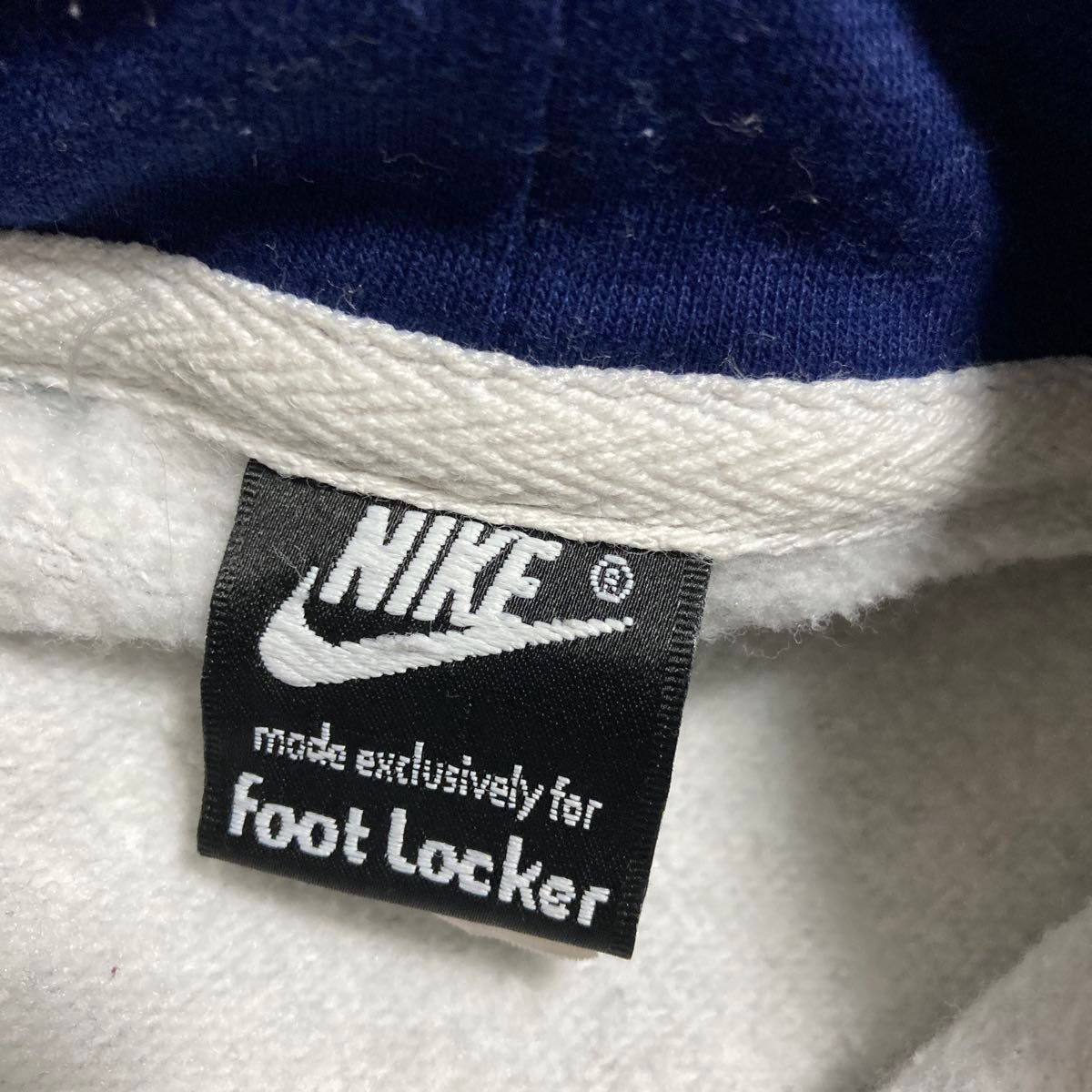 NIKE 刺繍ロゴ フード付パーカー L|Yahoo!フリマ(旧PayPayフリマ) NIKE 刺繍ロゴ フード付パーカー L|Yahoo!フリマ(旧PayPayフリマ)